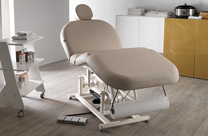 Sosul Top electrically operated massage couch